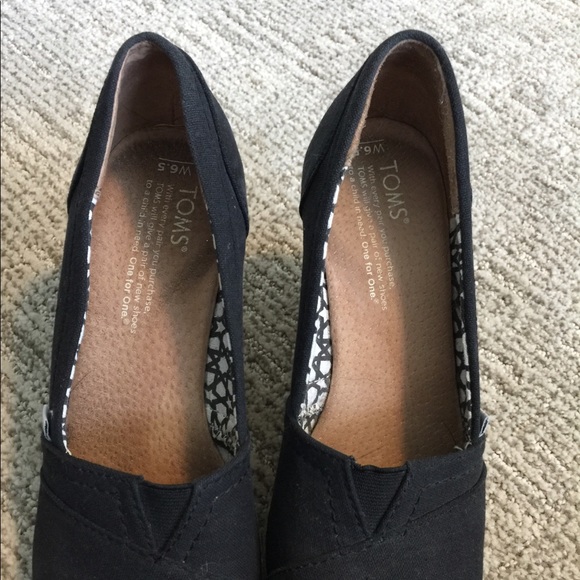 Tom’s Wedge Canvas Peep Toe Sandals - Picture 5 of 7